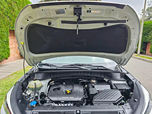 Hyundai Tucson GL PREMIUM 2.0L AT 2AB ABS 4X2 FE