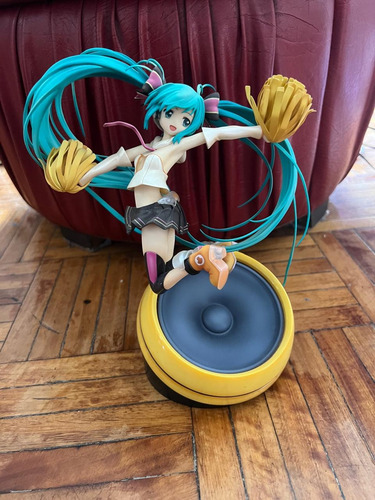 Figura Hatsune Miku Cheerful Original De Sega (Usado)