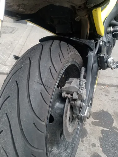 Suzuki Gsr 600