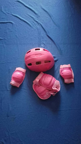 Skate Barbie Capacete Joelheira Cotoveleira Leia Descrição (Usado)