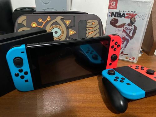 Nintendo Switch V2 Con Accesorios Y Un Juego