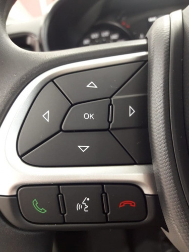 Imagem 10 de 14 de Fiat Cronos 1.3 Completo