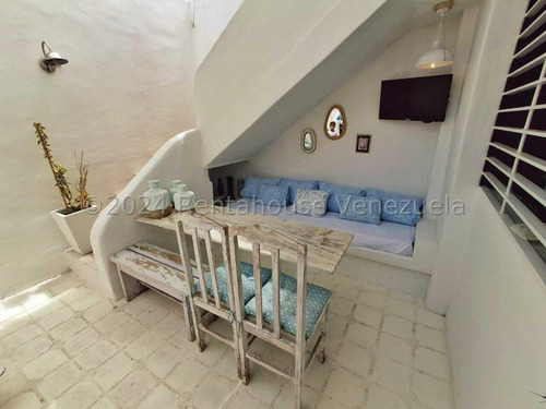 Venta Casa Con Ubicacion Estratégica En La Av Intercomunal Cabudare-barquisimeto Rah Ve