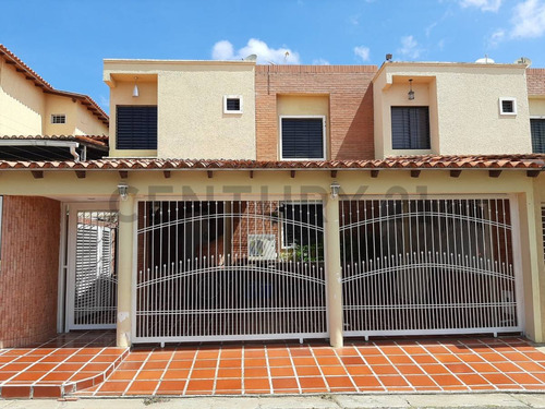 Townhouse En Venta En Altos De Caroni