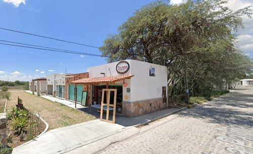 Locales Comerciales En Renta En El Sauz, Tequisquiapan, Qro. Sup. 42 M2.