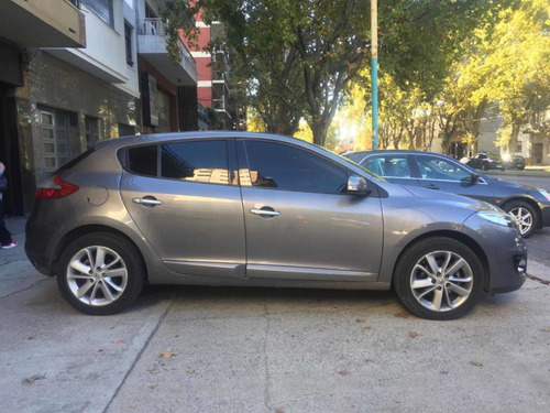 Imagen 2 de 8 de Renault Megane 3 Luxe 2.0 2013 Excelente