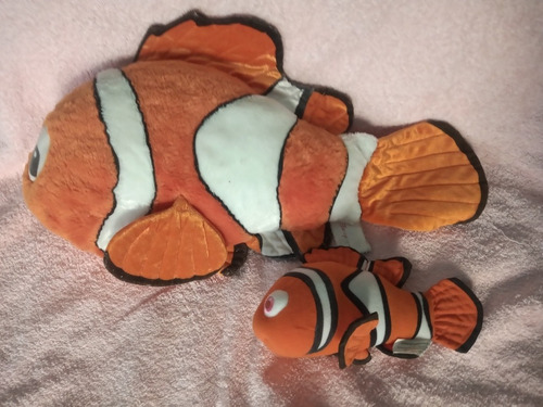 Nemo Salvando A Nemo Disney Store Peluches De 45 Y 20 Cm