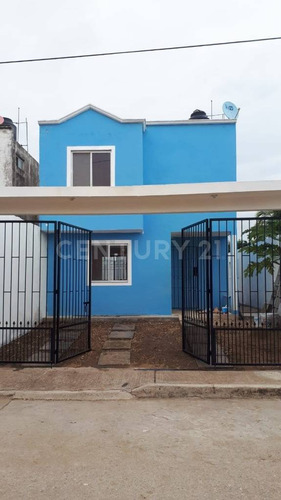 Casa En Venta En Esquina