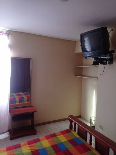 (na) Alquilo Comoda Habitacion Dama El Marques