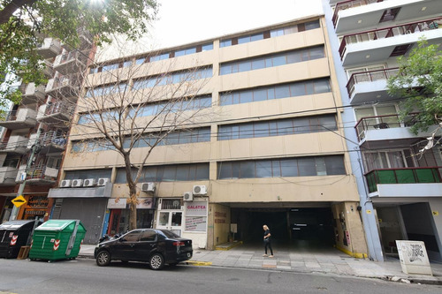 Imagen 1 de 3 de Venta - Oportunidad - Cochera Cubierta Fija - Edificio De Cocheras - Seguridad 24hs - Belgrano C