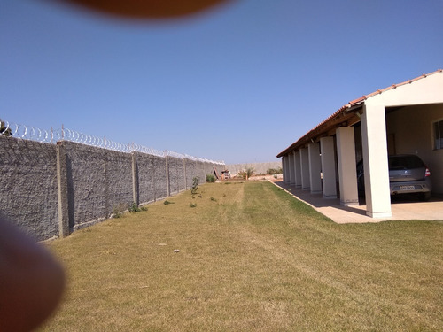 Imagem 2 de 6 de Chácara Com 5 Comodos E Piscina, Estrada Elhiu Root