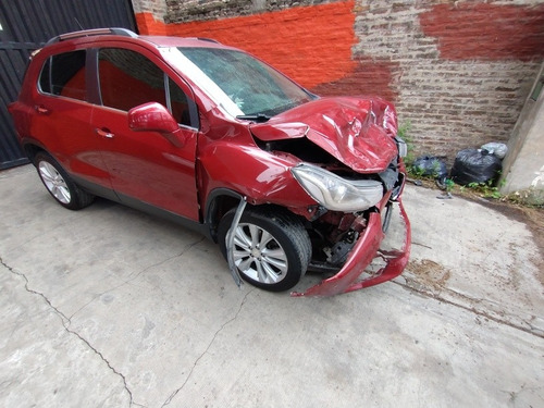 Imagen 14 de 16 de Chevrolet Tracker 1.8 Premier + Awd