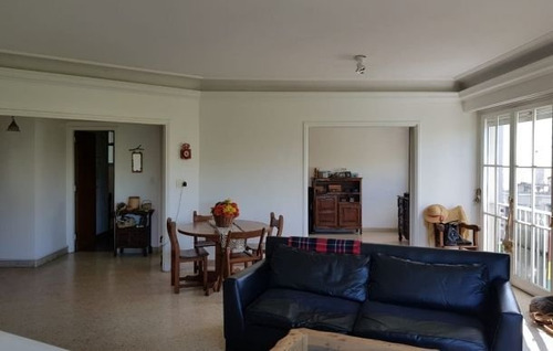 Imagen 1 de 30 de Departamento 4 Ambientes Con Dependencia Mitre 1700