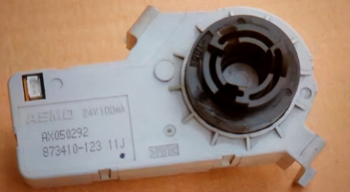 Motor Elevación Bandeja Ricoh Mp4001/5001 4000(ax050292) (Usado)