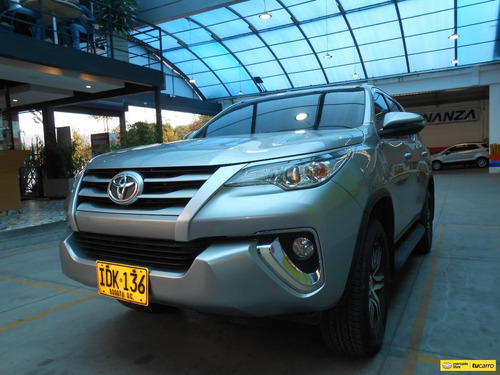 Imagen 1 de 25 de Toyota Fortuner 2018