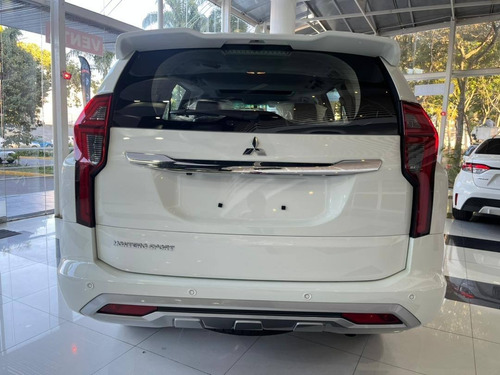 Imagen 4 de 8 de Mitsubishi Montero Sport