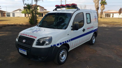 Imagem 1 de 8 de Fiat Doblo Ambulância 1.4