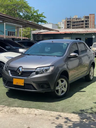 Renault Logan 1.6 Expression / Life +