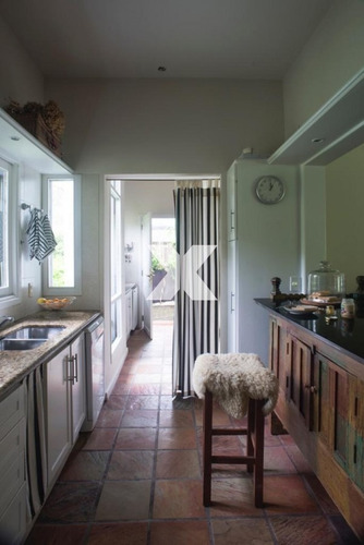 Preciosa Casa En Excelente Punto, Ideal Para Vacacionar.- Ref: 83