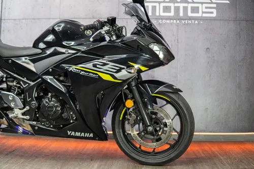 Yamaha R3 2015