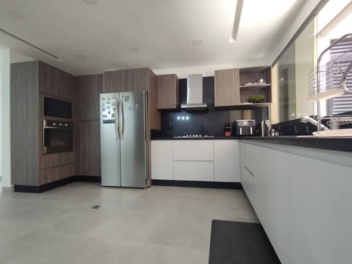 Lorena Inojosa Vende Apartamento En Urb. Los Mangos