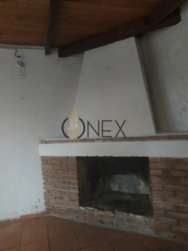 Se Vende Casa En Salinas A Pasos De YamandĂș Todo Cercado, Gran Terreno