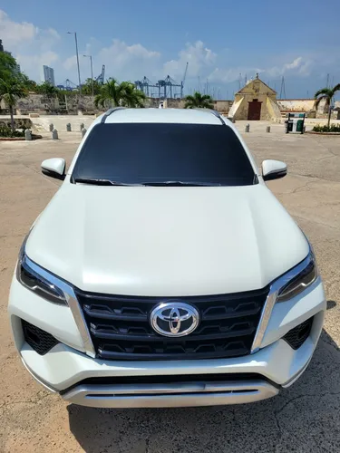 Toyota Fortuner 2.7L SRV