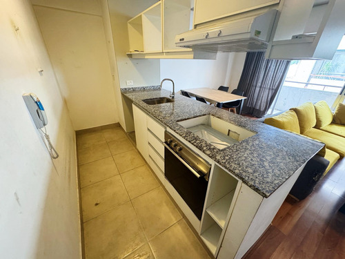 Dos Ambientes Con Cochera En Venta En San Fernando