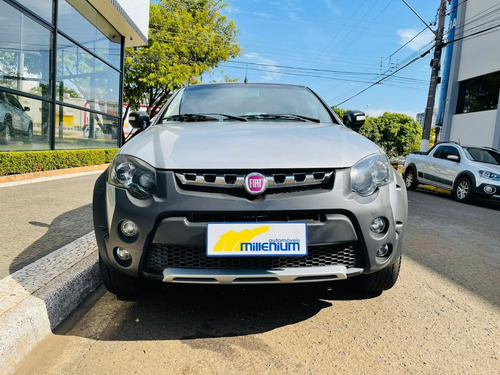 Imagem 3 de 12 de Fiat Palio Weekend Adventure 1.8 Automática