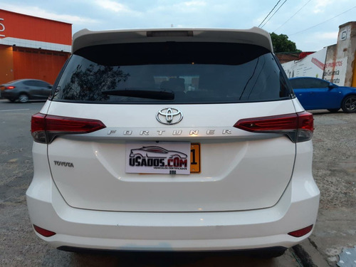 Toyota Fortuner 2.7 Md 2018 At 4x2 Gasolina