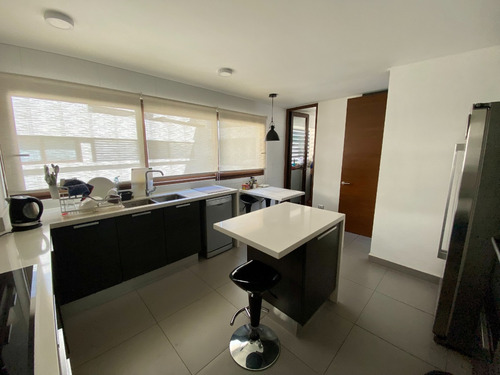 Departamento En Venta La Dehesa // Rooftop , Accesos!