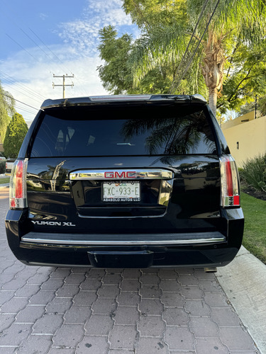 GMC Yukon 6.2 Denali V8 8 Vel At