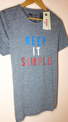 Remera Keep Levis