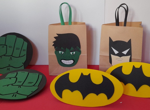 Imagen 6 de 7 de Disfraz Batman Antifaz Y Capita Goma Eva Disfraces X2