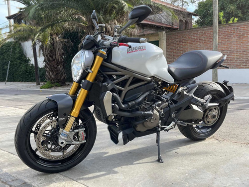 Ducati Monster 1200s