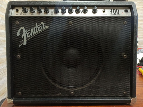 Amplificador Fender Roc Pro 700