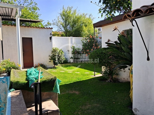 Oportunidad! Hermosa Casa Mas Departamento Interior!