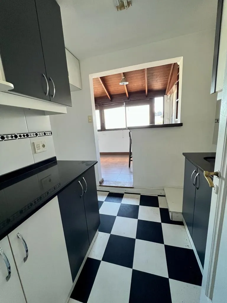 Dueño Alquila. Apto Con Barbacoa Propia!  2 Dorm. Tres Cruces · Foto 4