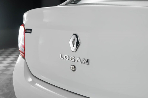 Imagen 6 de 25 de Renault Logan Expression - Motorland Permuto / Financio