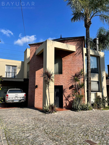 Venta Casa - Champagnat Country Club / Pilar - Acceso Directo Panamericana