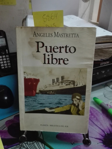 Puerto Libre // Angeles  Mastretta