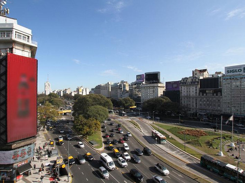 Saenz Pena Roque Av. 995 5º