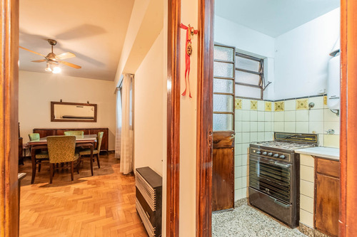 Venta 3 Amb. Patio. Apto Crédito Y Profesional. Caballito Norte.