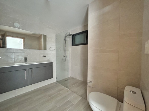 Apartamento De 1 Hab En Alquiler En Gazcue Con Línea Blanca Y Vista Al Mar