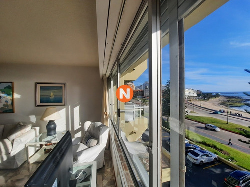 Apartamento En Venta Y Alquiler, Mansa, Punta Del Este, 3 Dormitorios.- Ref: 1800