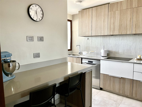 Departamento En Arriendo De 2 Dorm. En Las Condes