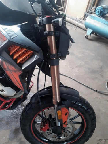 Jawa Tekken 250 Chocada
