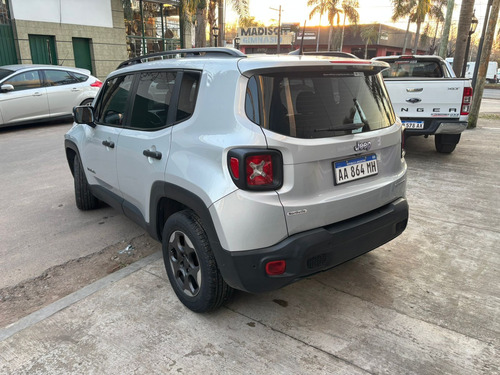 Jeep Renegade 1.8 Sport