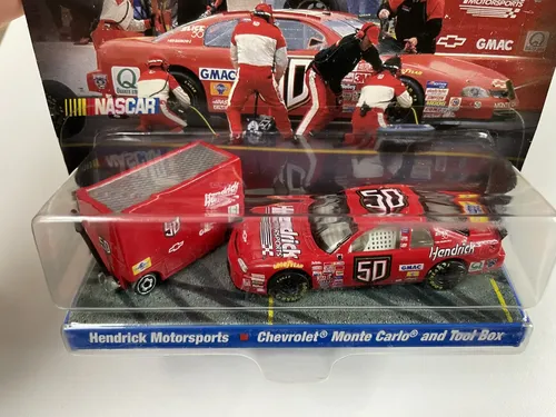 Hot Wheels Nascar Pro Racing Pitcrew #50 Hendrick Monte Carl