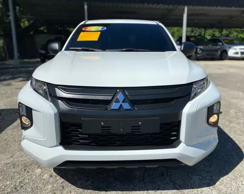 Disponible Para La Venta Mitsubishi L200 2024